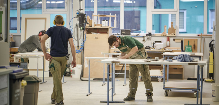 Mitarbeiter während der Arbeit